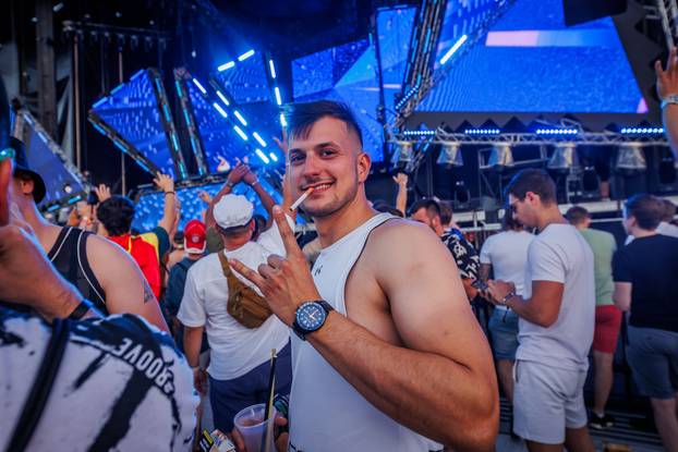Split: Partijaneri stigli u Park Mladeži gdje će se održati prva večer Ultre
