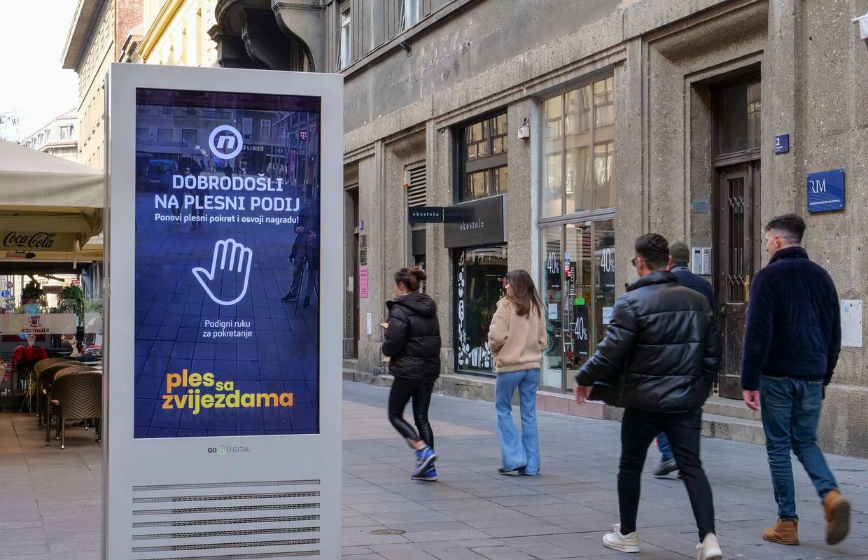 Zaplešite s Fredom, digitalnim plesnim mentorom u centru Zagreba