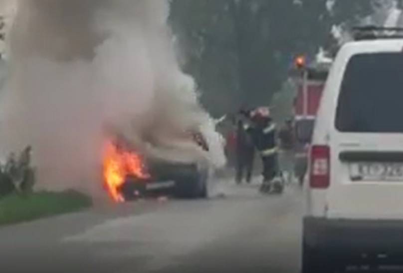 'Vidio sam kako vatra guta auto, ljudi su izašli na vrijeme'