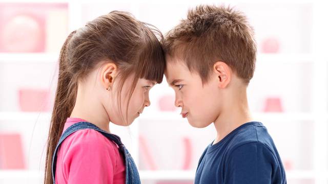 Djeca vam se često svađaju? Otkrijte što pokreće sukob i naučite ih rješavati probleme