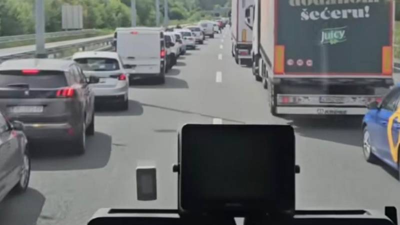 Vatrogasci jurili na intervenciju,  vozači  im nisu omogućili 'hitni' prolaz! 'Izgubili smo vrijeme...'