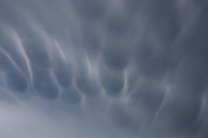 FOTO Nad obalom se pojavili rijetki i jedinstveni Mammatus oblaci: Evo što oni predstavljaju