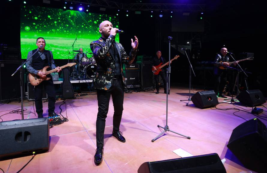 Nastup grupe Vigor na Hrvatskoj noÄi u Frankfurtu