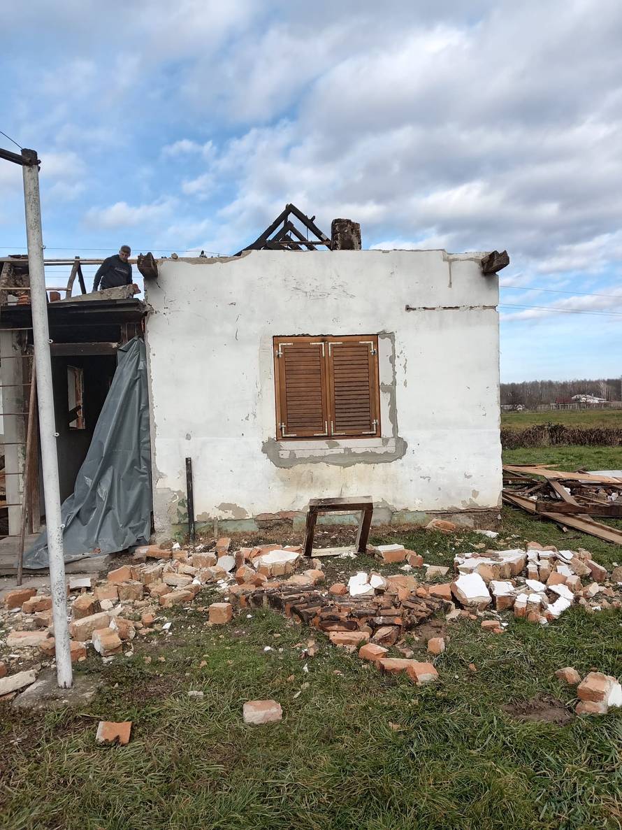 Obitelj iz Razljeva izgubila je sve u požaru: 'Vrijeme ne liječi, još je gore. Trebamo pomoć...'