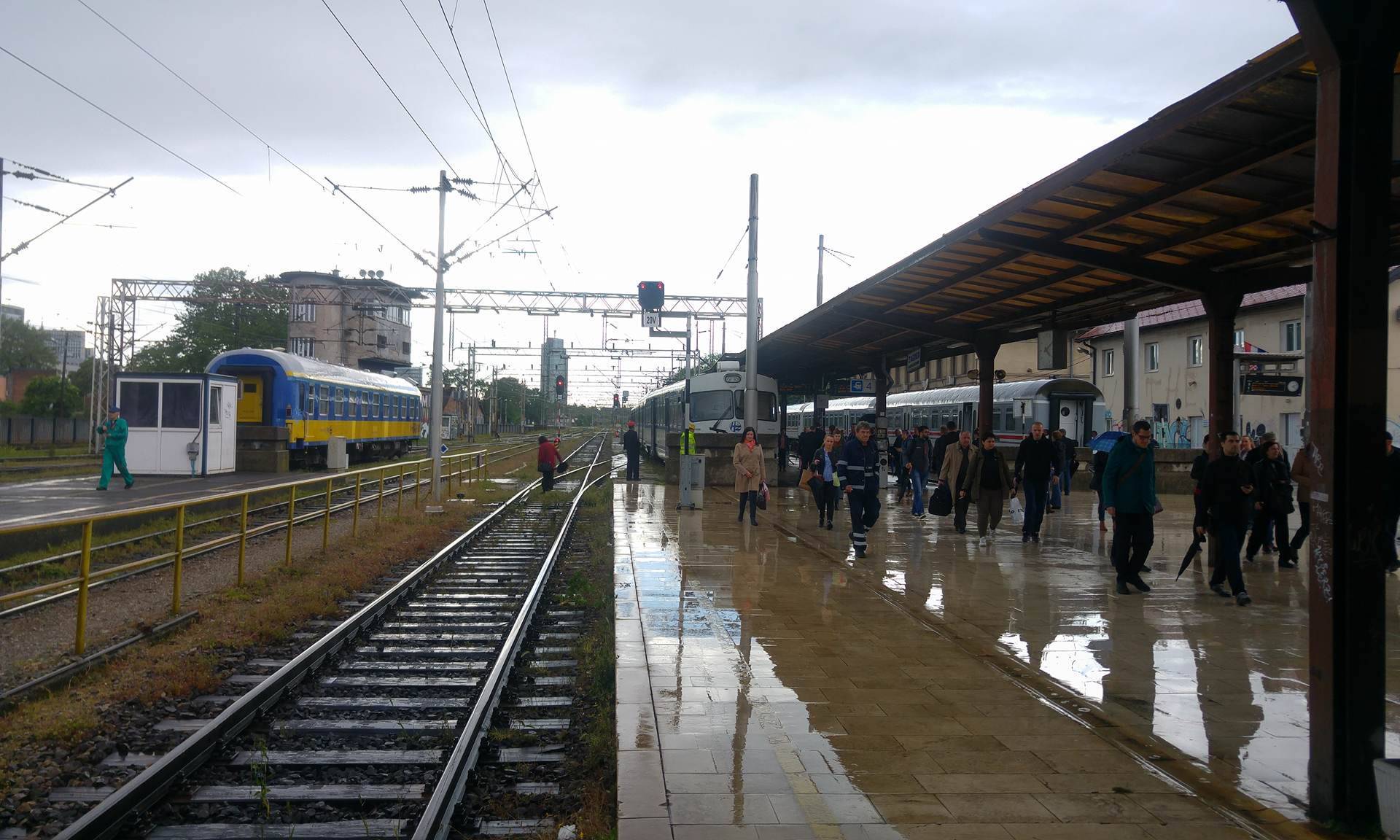 Šok u Zagrebu:  Vlak se zabio u beton na Glavnom kolodvoru