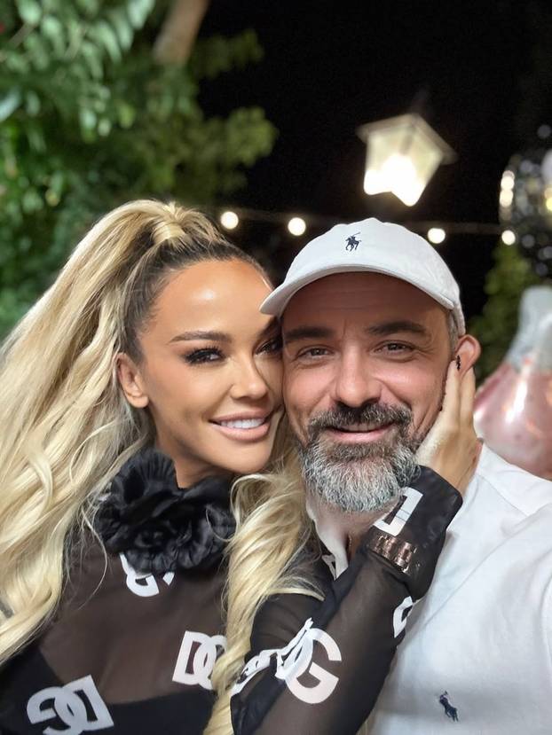 Maja Šuput objavila je fotke s rođendana: Uz nju je bio i Šime, pogledajte kako je proslavila