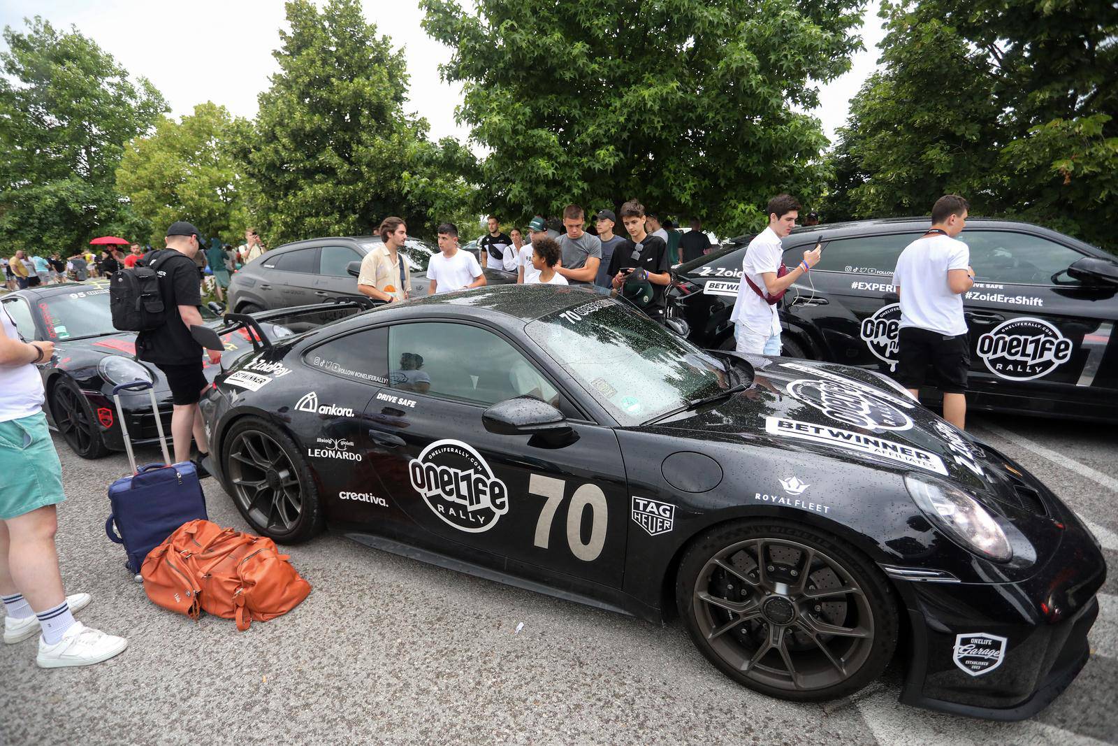 Zagreb: Sportski automobili OneLife Rallyja okupili se u Riverside Gardenu