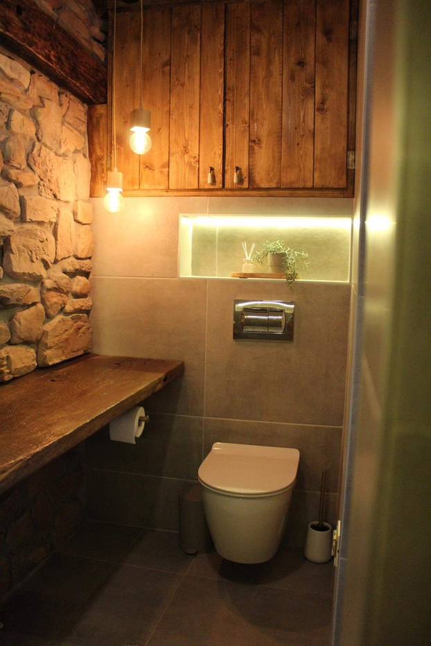 FOTO Ova kuća blizu Zagreba pravi je raj - filmove možete gledati iz bačve za kupanje!