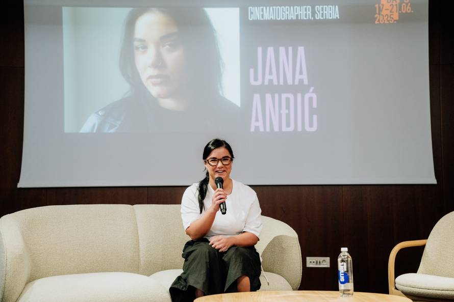 FOTO U ljetnom kinu tražila se ležaljka više: Evo kako je bilo drugog dana Slano Film Daysa