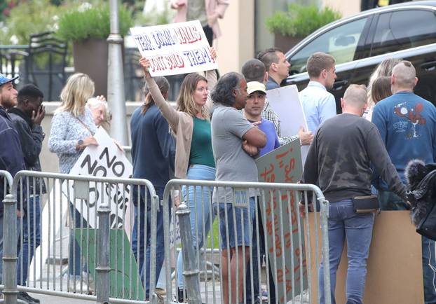 Drama u centru Zagreba: Zbog scene glumac visio s ograde balkona i iznenadio prolaznike