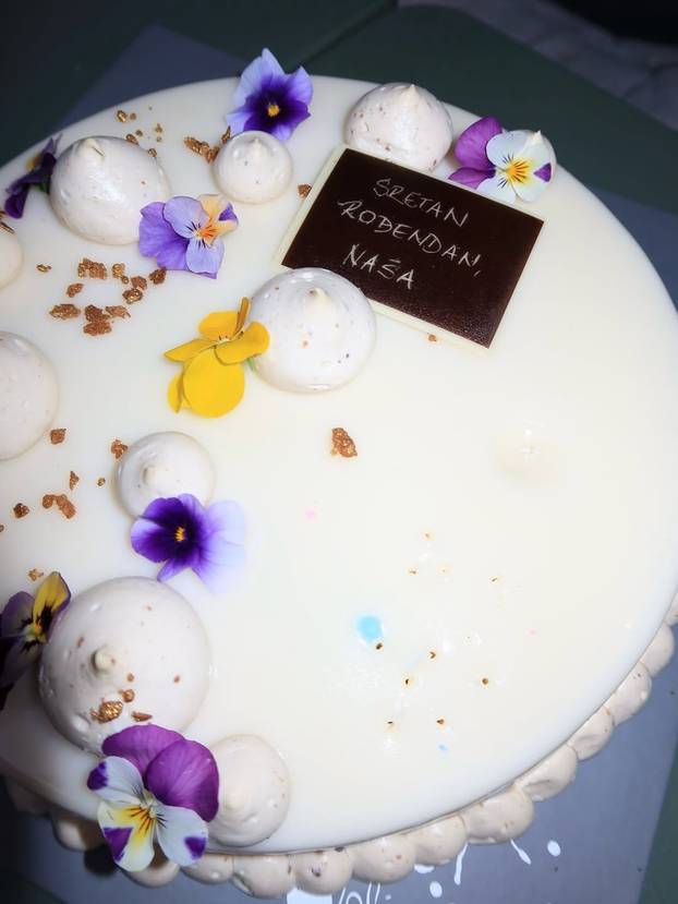 FOTO Severina pokazala kako je proslavila rođendan: Evo tko je sve bio na njenoj proslavi