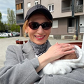 'Ma jel' to ona rodila?' Zvijezda 'Kumova' držala bebu kolegice iz serije, obožavatelji zbunjeni