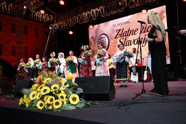Požega: ​Hana Ćelepirović​ iz Davora osvojila titulu najgizdavij​e Šokic​e