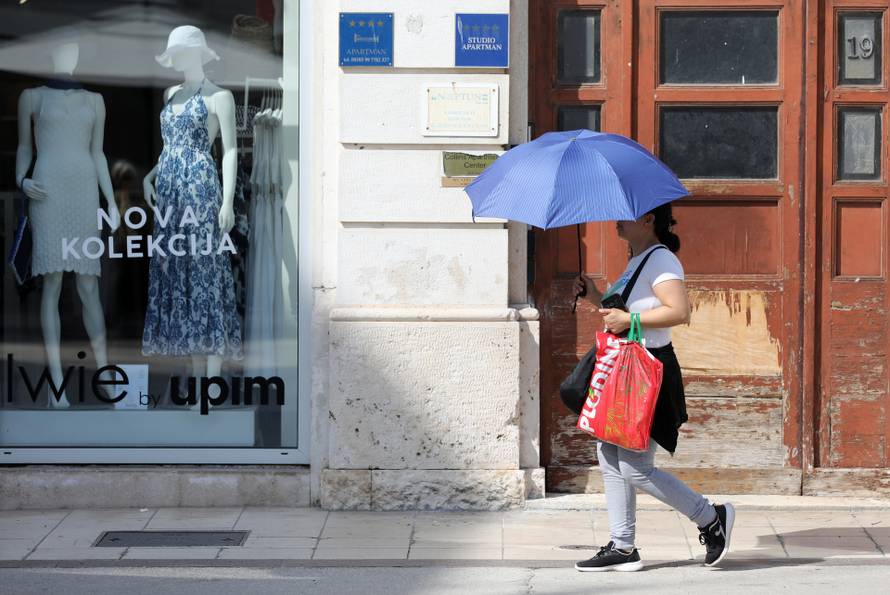 Pula: Toplotni val ispraznio pulske ulice