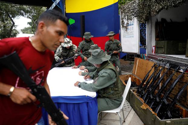 Venezuela holds drills to train citizens in weapon handling