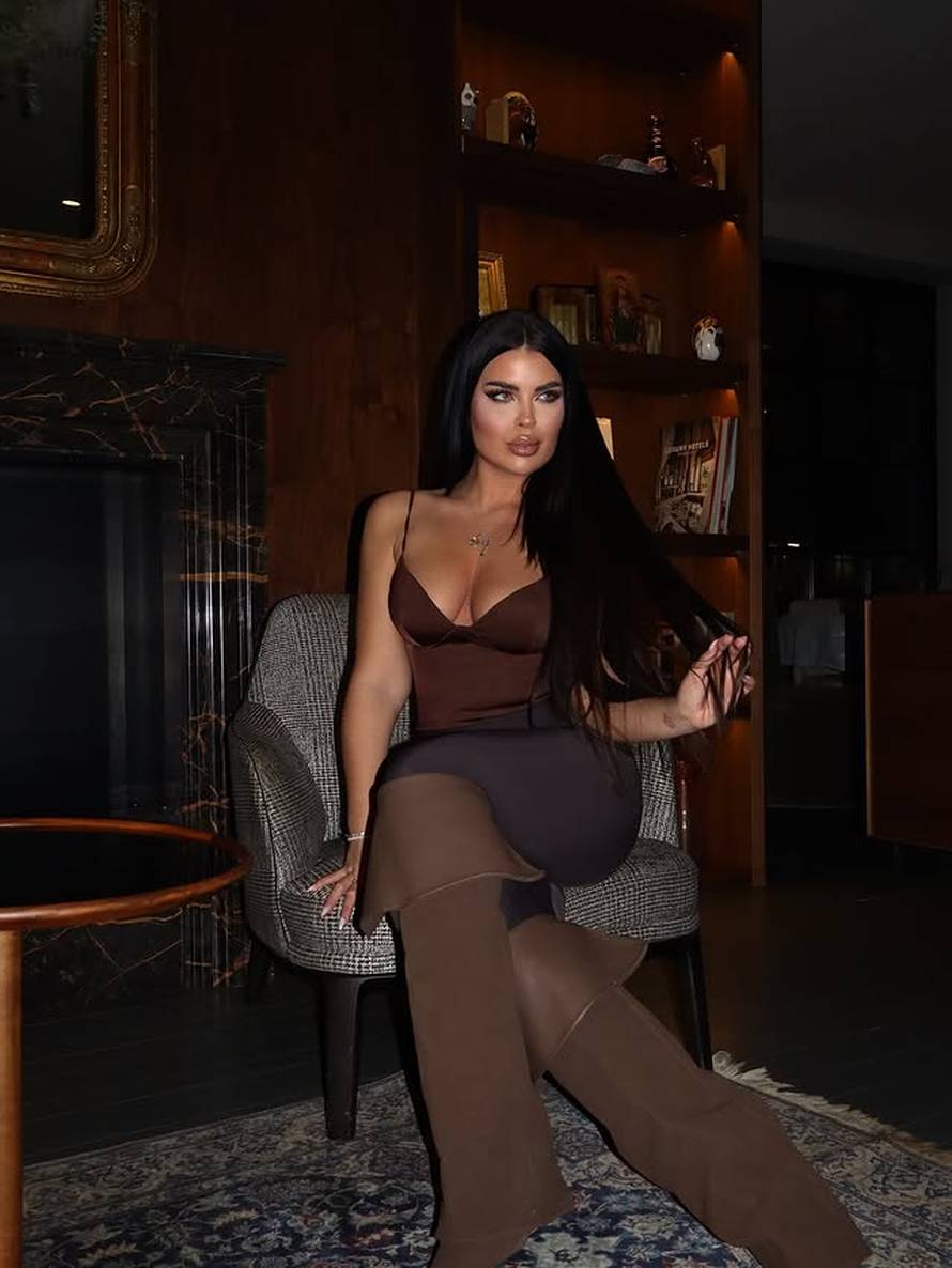 'Savršeni' su damama podijelili bijele ruže: 'Ovo je samo potvrda da osjećamo isto...'