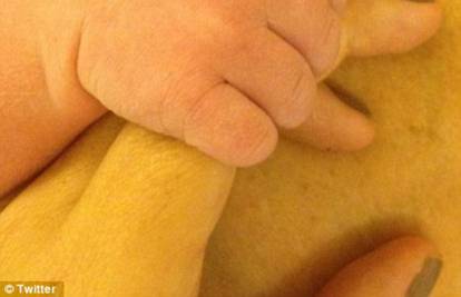 Tori Spelling rodila je četvrto dijete: Pozdravite malog Finna