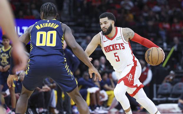 NBA: Preseason-Indiana Pacers at Houston Rockets