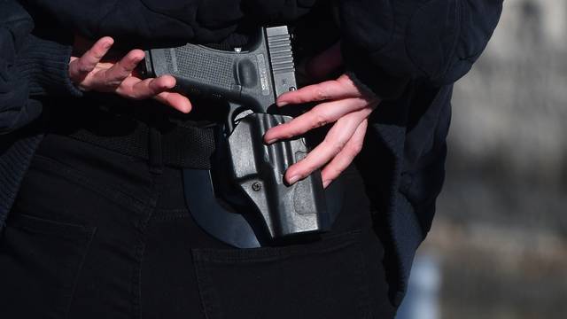Policija traži vlastiti pištolj, nestao iz postaje u Zagrebu