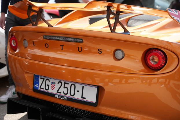 Rovinj: Karavana ekskluzivnih automobila 