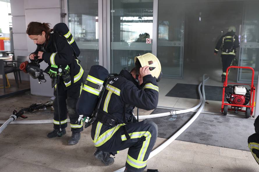 Šibenik: U robnoj ku?i City life u centru grada izbio požar