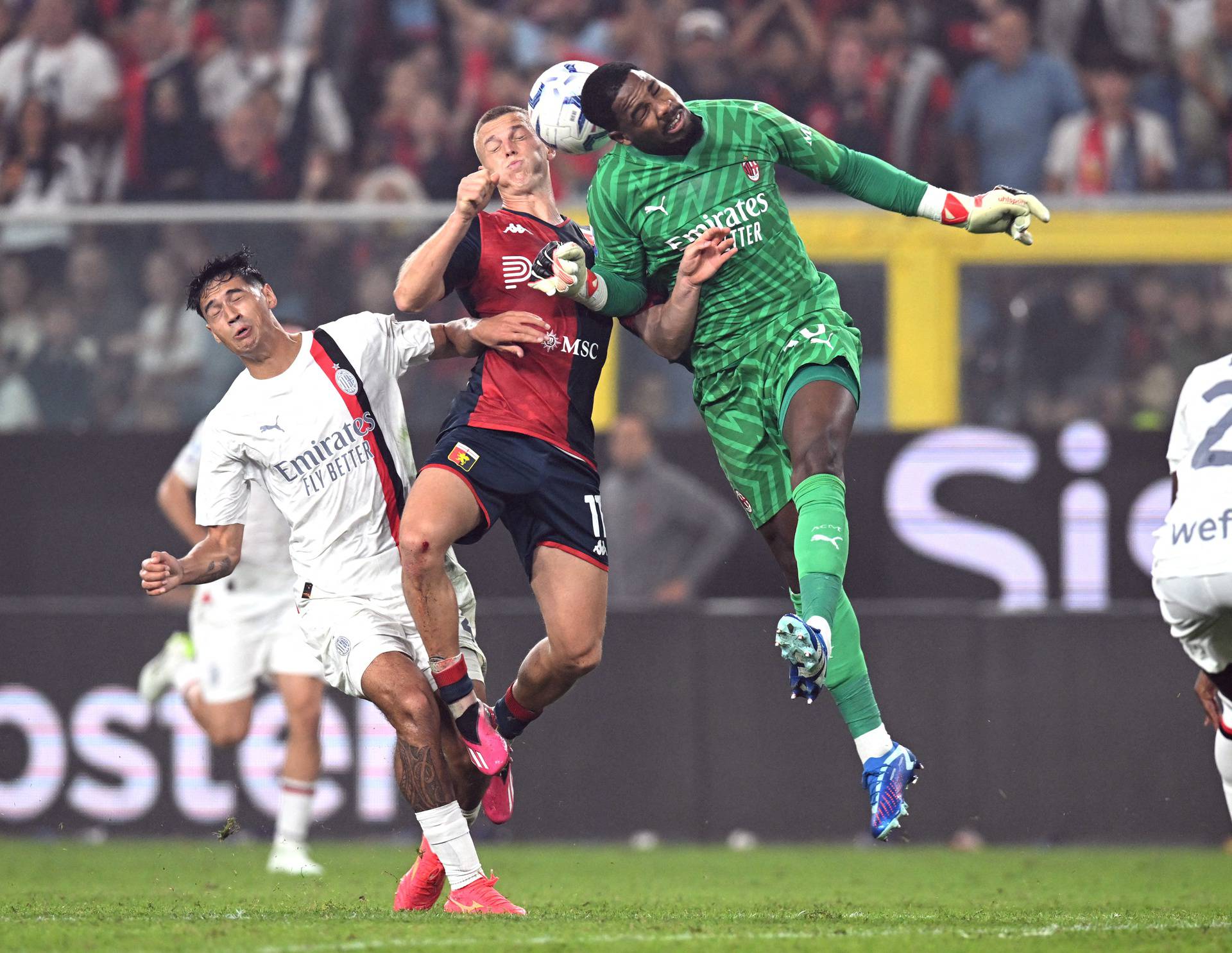 Serie A - Genoa v AC Milan