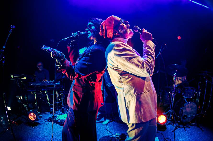 Mayalesi oduševili  fanove na svom koncertu u Petom Kupeu