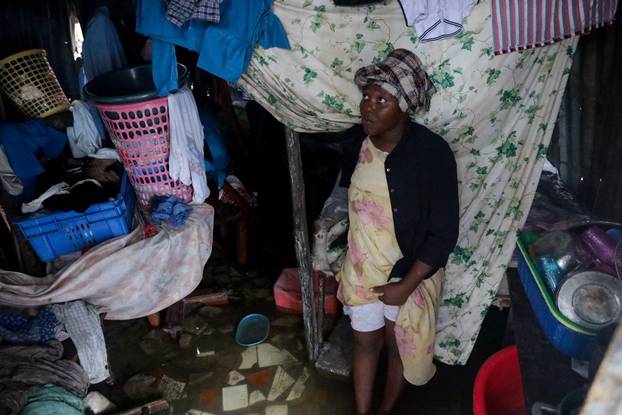 Hurricane Melissa brings heavy rains to Les Cayes