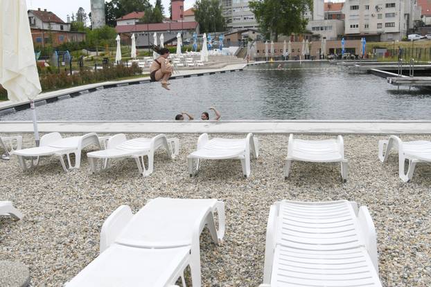 Čazma: Otvorena sezona kupanja na jedinom biološkom bazenu u Hrvatskoj