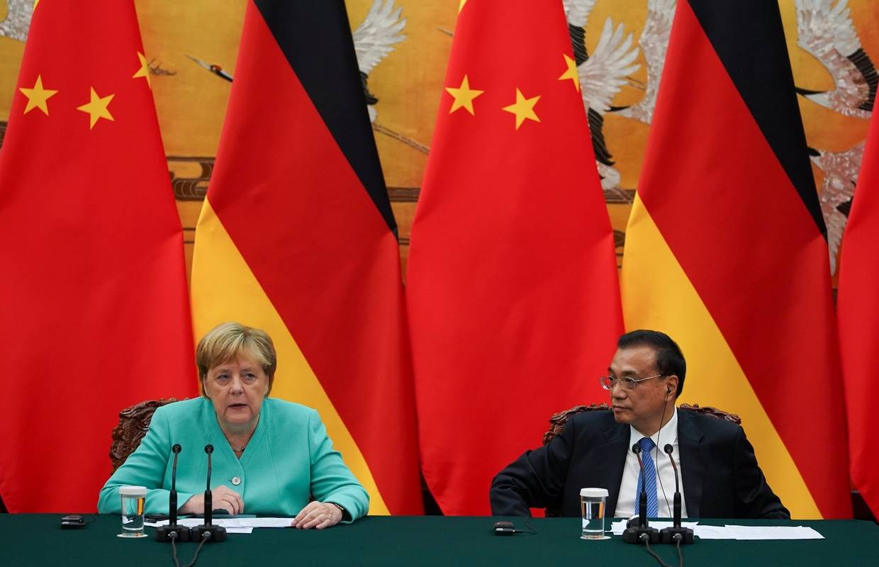 Merkel je poručila: Sukobe u Hong Kongu riješite mirno