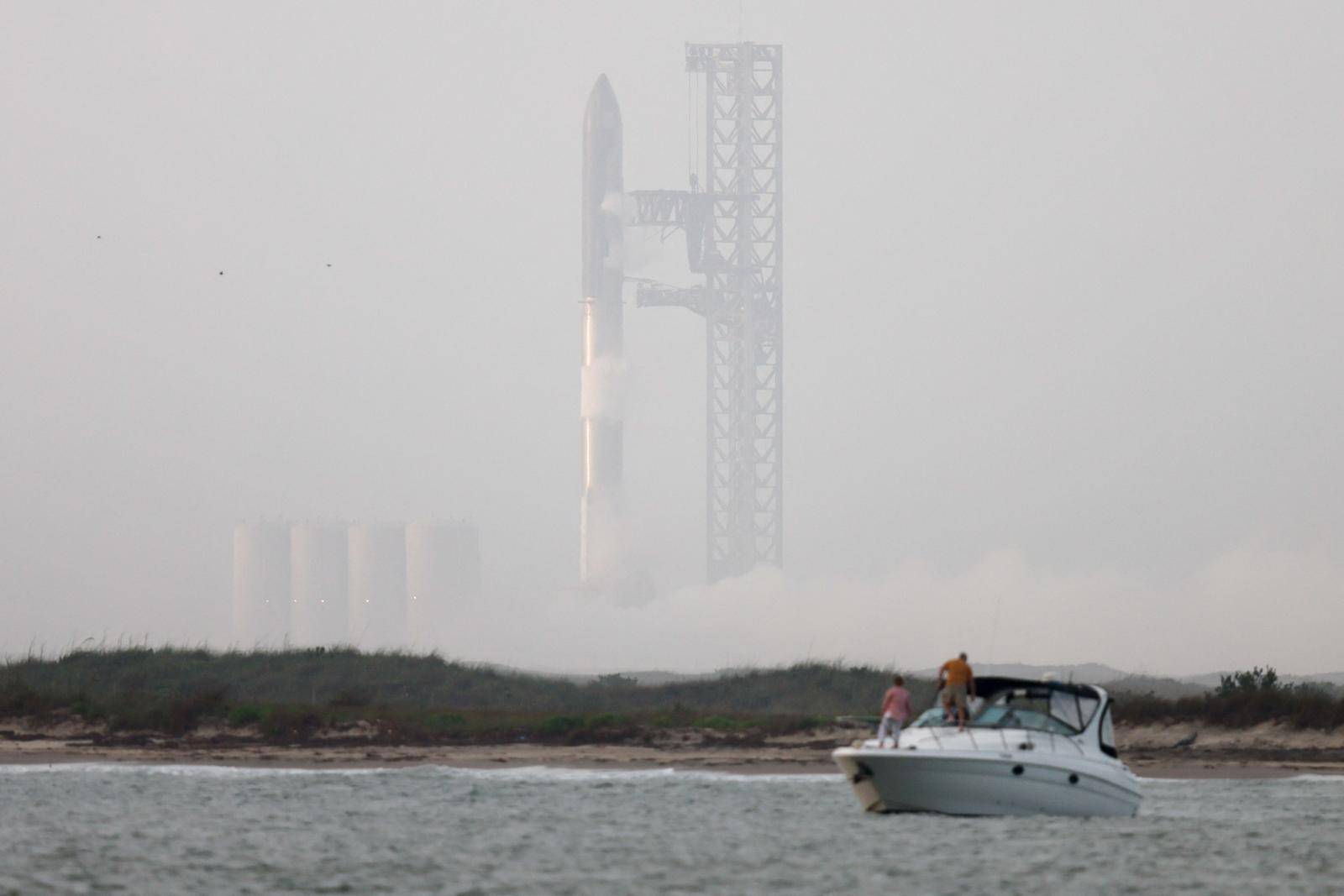 SpaceX aims to launch Starship spacecraft on test flight in Brownsville, Texas