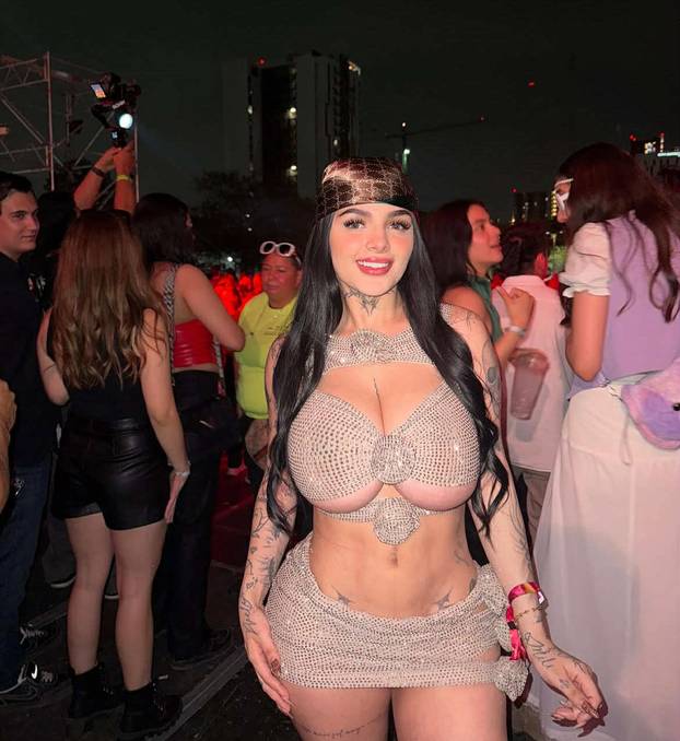 FOTO Zgodna tattoo majstorica ima ludi izazov: 'Tko mi tetovira lice osvoji 10.000 eura!'