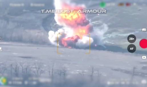 Pogledajte kako su Rusi dignuli u zrak jugoslavenski oklopnjak