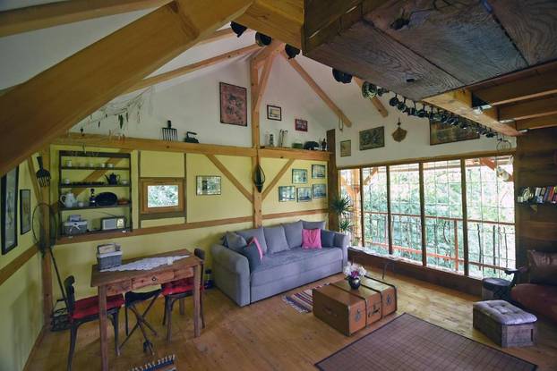 FOTO Ako trebate potpuni reset: Kućica na drvetu uz Mrežnicu nudi odmor za um i tijelo