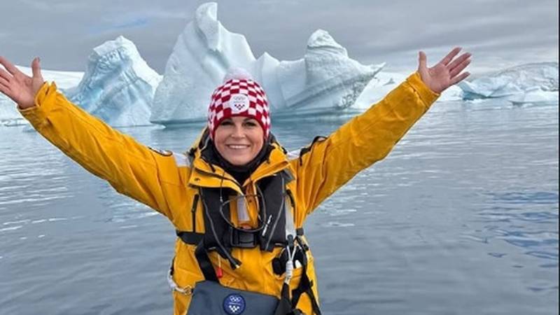 Maškare rekonstruirale Kolindin viralni ledeni skok na Antarktici