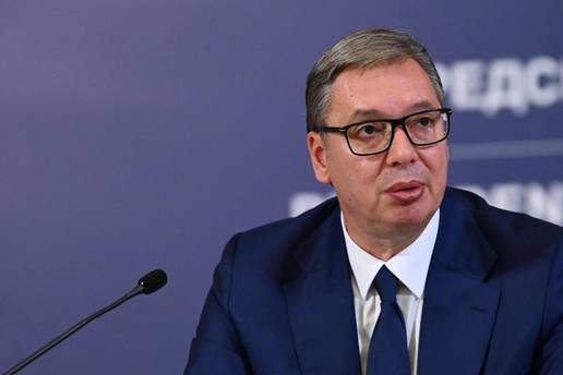 Vu&ccaron;i&cacute; na skupu: 'Pobijedit &cacute;u ih sve, uklju&ccaron;uju&cacute;i i Plenkovi&cacute;a. &Zcaron;ele raskomadati Srbiju...'