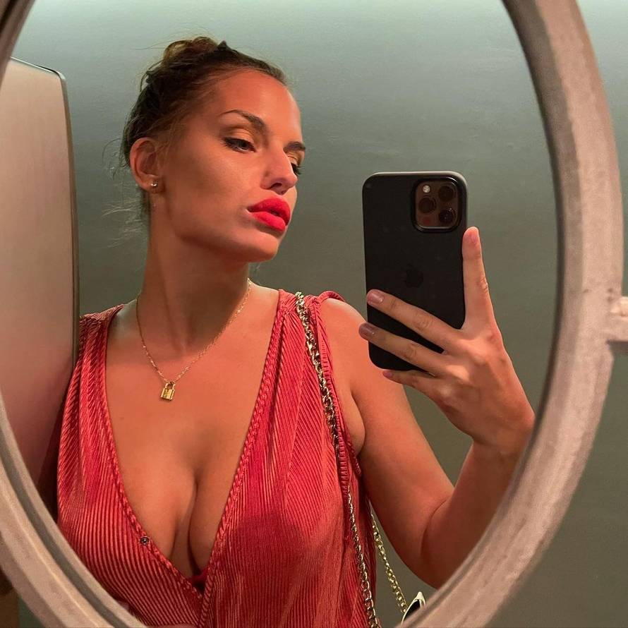 Sjećate li se Lane? Pobijedila je na izboru za miss s 18 godina, a karijeru joj je obilježio skandal