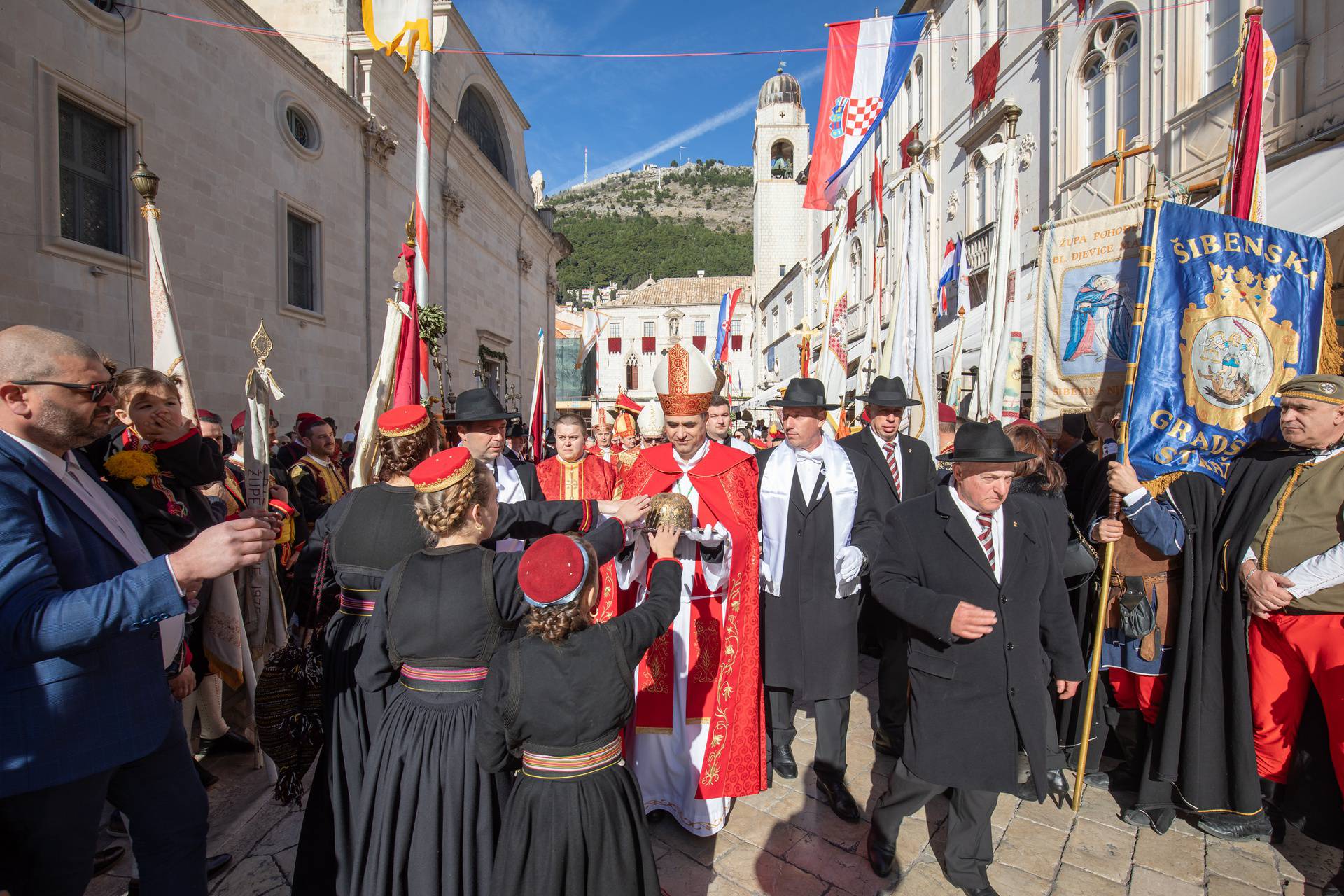 Dubrovnik: Euharistijsko slavlje pred gradskom katedralom na blagdan sv. Vlaha