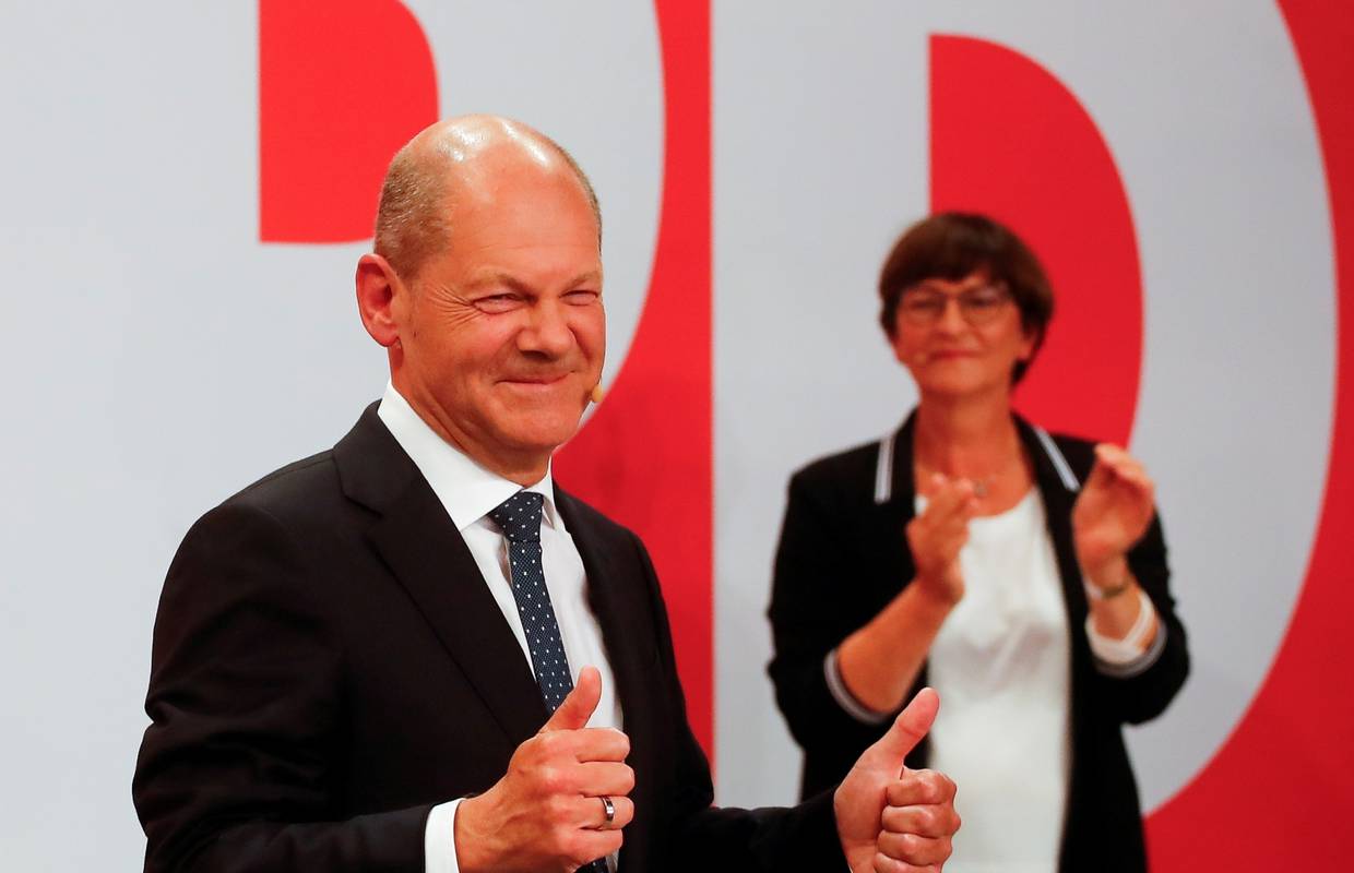 Njemački socijaldemokrati odnijeli tijesnu izbornu pobjedu