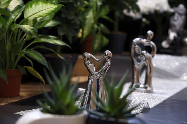 U Dugom selu održan je sajam cvijeća