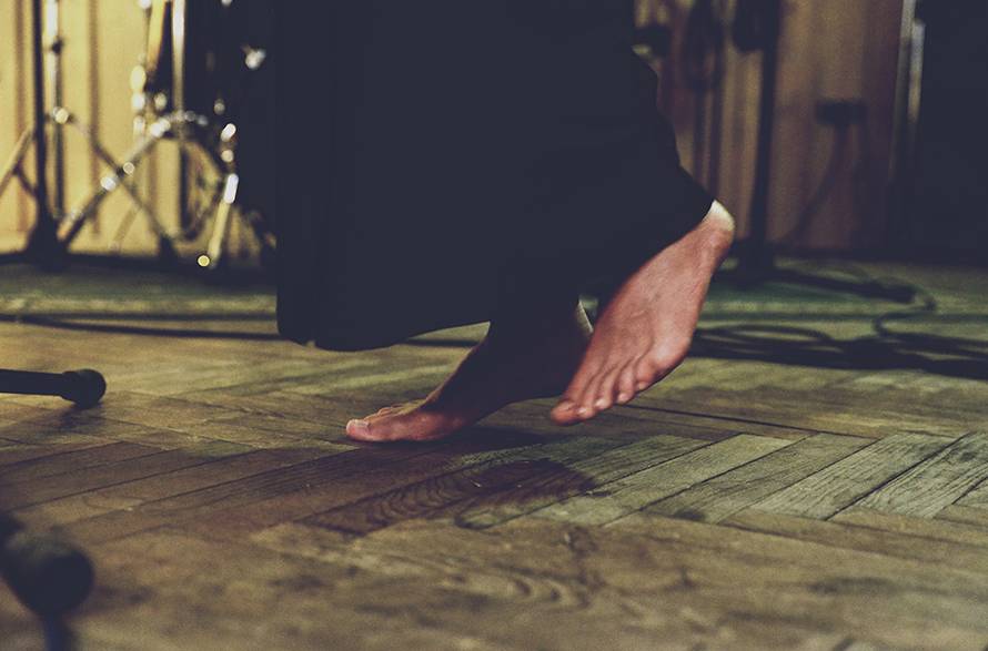 Grupa Nola nas u novom spotu upozorava  na lažna obećanja