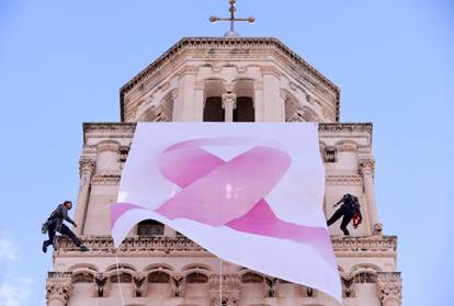 FOTO Dan ružičaste vrpce obilježen u Splitu i Šibeniku