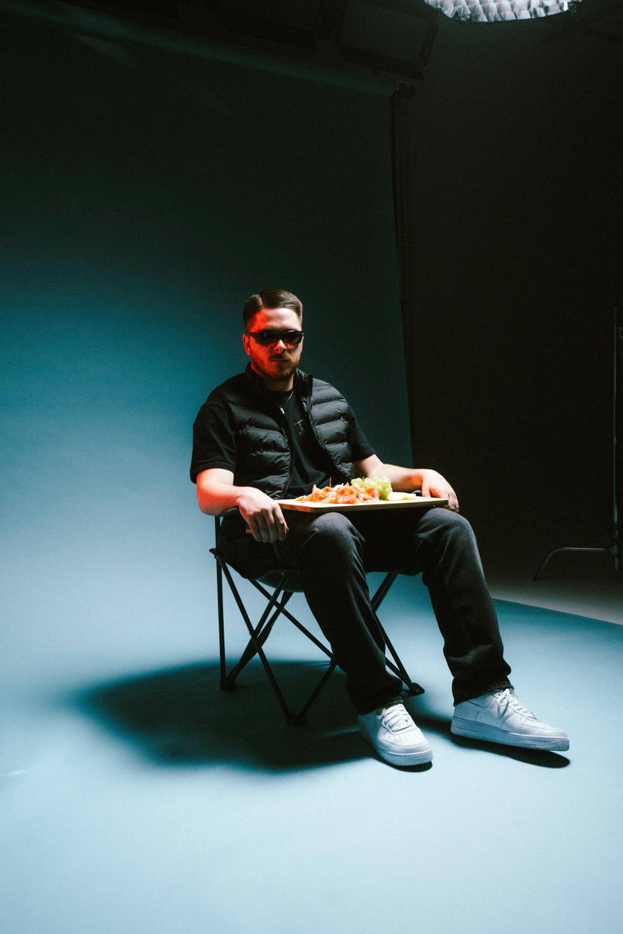 'Momci najjači': Peki i Vojko V objavili spot za zajednički singl