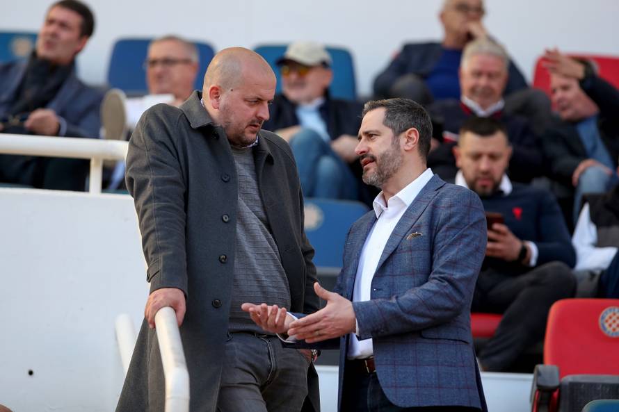 Split: Navijači na tribinama prate utakmicu Hajduk - Dinamo 