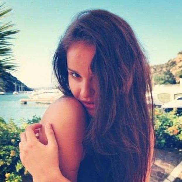 FOTO Ovo je maloljetna misica koja je bila u aferi s Putinom?!