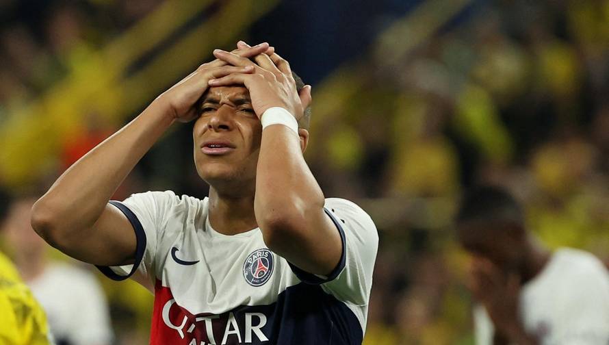 Champions League - Semi Final - First Leg - Borussia Dortmund v Paris St Germain