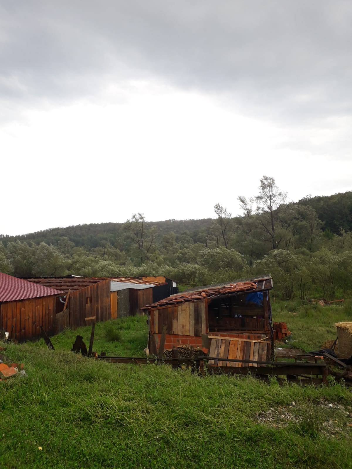 'U Našicama ne pamtimo oluju kao ovu, štete su jako velike'