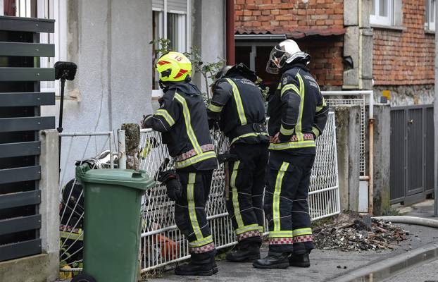 Zagreb: Vatrogasci ugasili požar na obiteljskoj kući