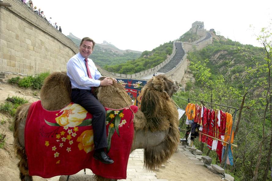 "Jahači": HSLS se baš zna uvaliti u razna politička sedla