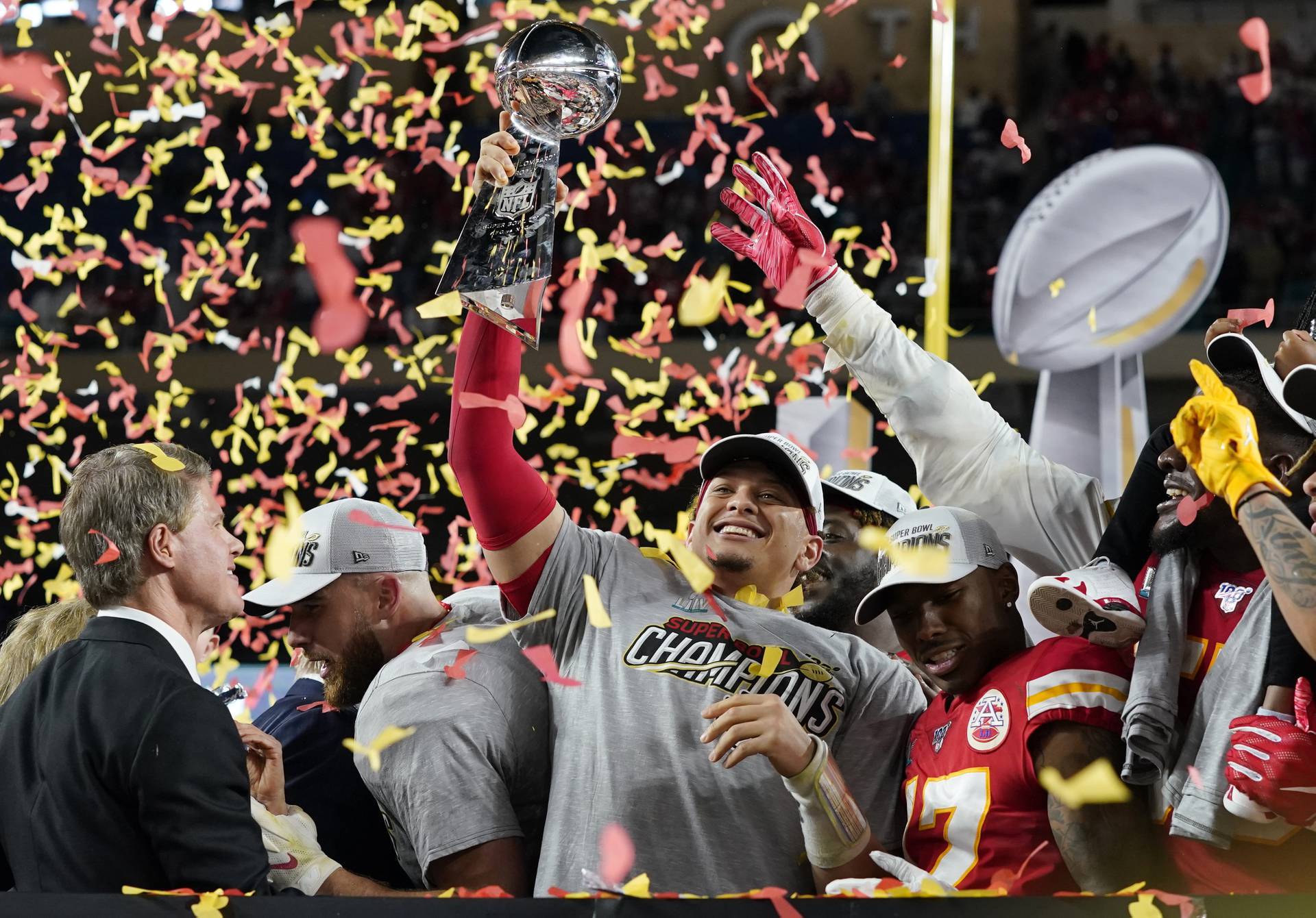 Chiefsi favoriti u Super Bowlu: Brady želi sedmi prsten prvaka, a u Kansasu se stvara dinastija!